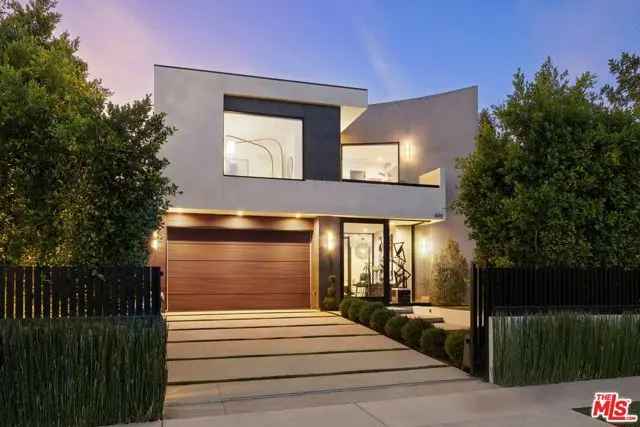 House For Sale in 849, North Spaulding Avenue, Los Angeles, California