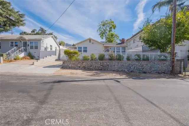 House For Sale in 10248, Samoa Avenue, Los Angeles, California