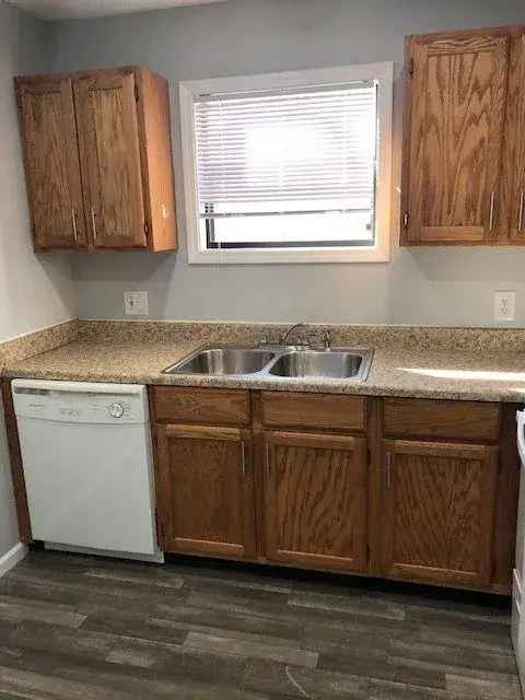 Rent Beautiful Apartments in Newly Renovated Community of Sylvania Ohio