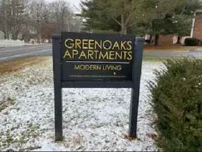 Cozy Apartments for Rent in Greenoaks with Great Amenities