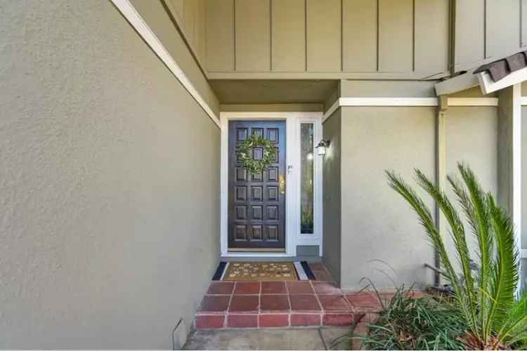 House For Sale in 2842, Camarillo Drive, Sacramento, California