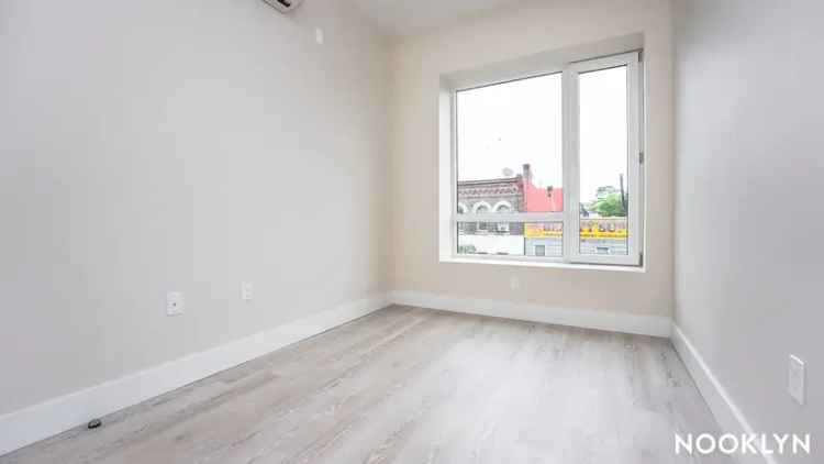 Rent Apartment Unit 3 Bed 1 Bath in Bushwick Brooklyn with Balcony