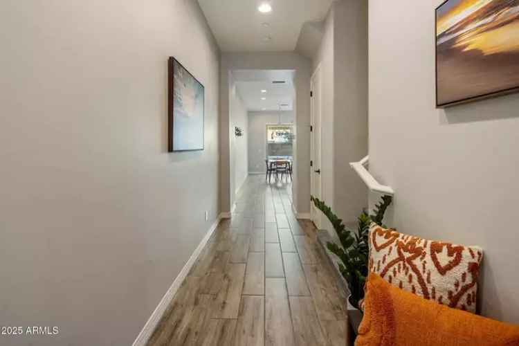 Rent Modern Townhouse with Rooftop Deck in a Vibrant Community