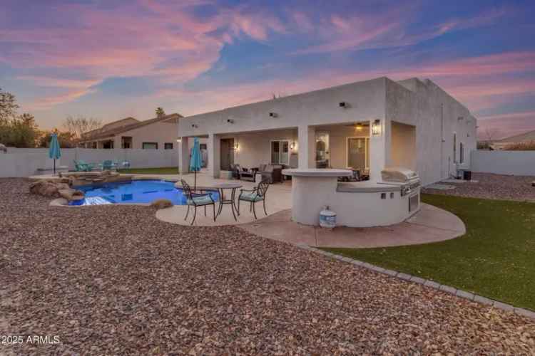 House For Sale in 3459, East Mockingbird Drive, Gilbert, Arizona