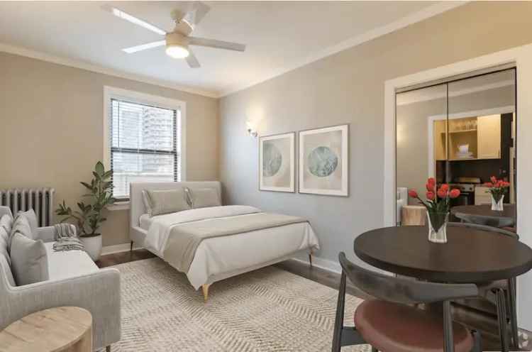 Rent Vintage Apartments in Lakeview with Modern Features and Amenities