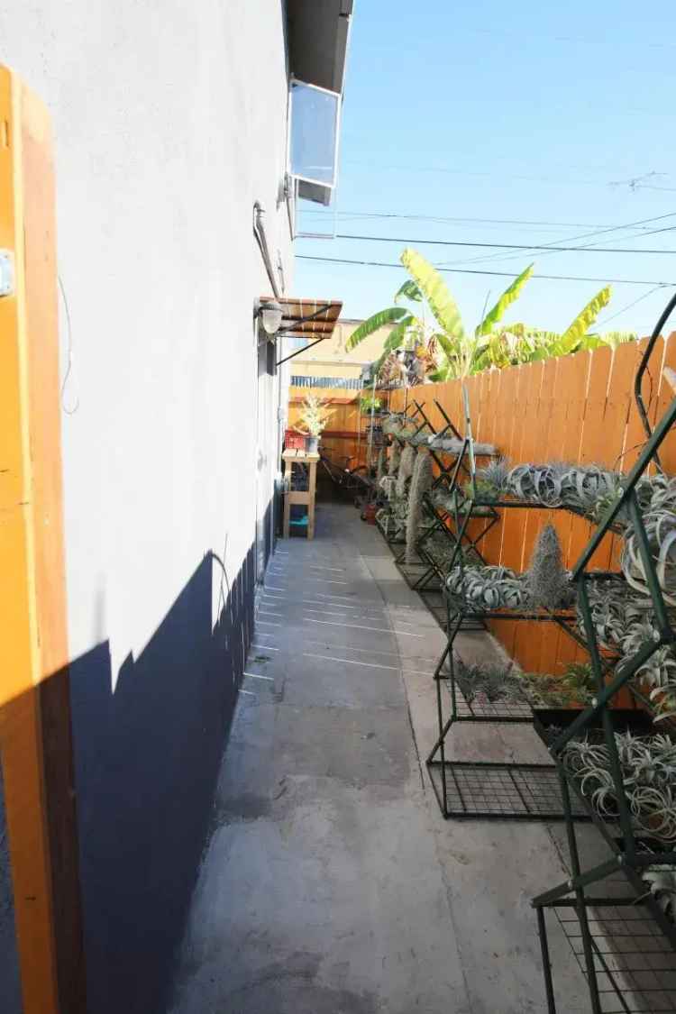 Rent Charming 2 Bed Apartment Unit in City Heights with Cozy Patio