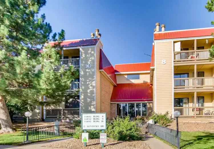 Rent Apartment Unit with 2 Bedrooms and Balcony Near Aurora