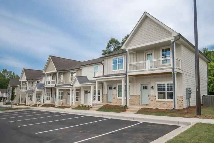 Rent Apartments in Winston-Salem with Modern Amenities for Students