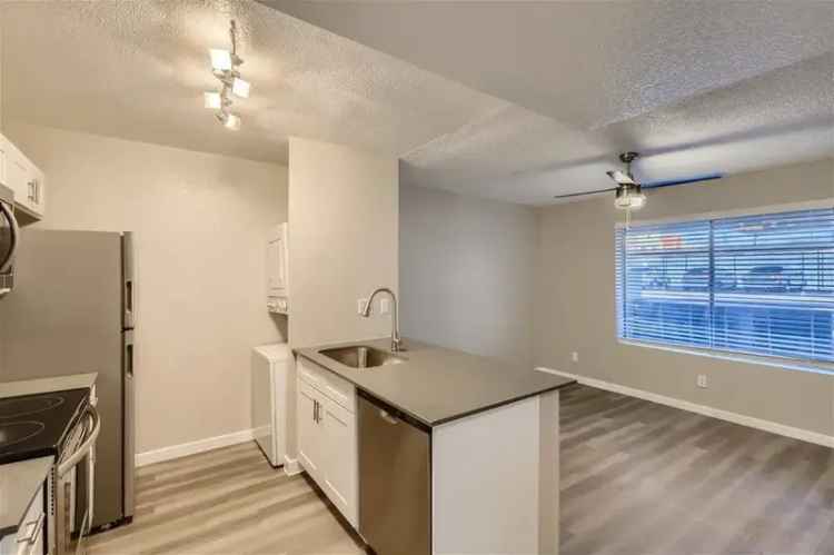 Rent Apartments in Glendale with Renovated Community Features