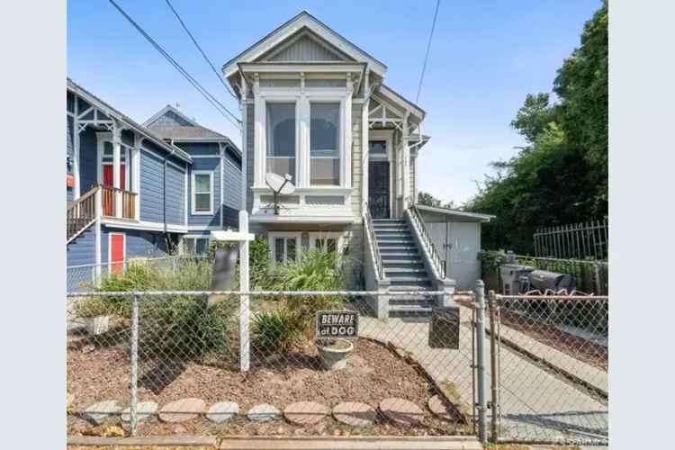 House For Sale in 1466, 12th Street, Oakland, California