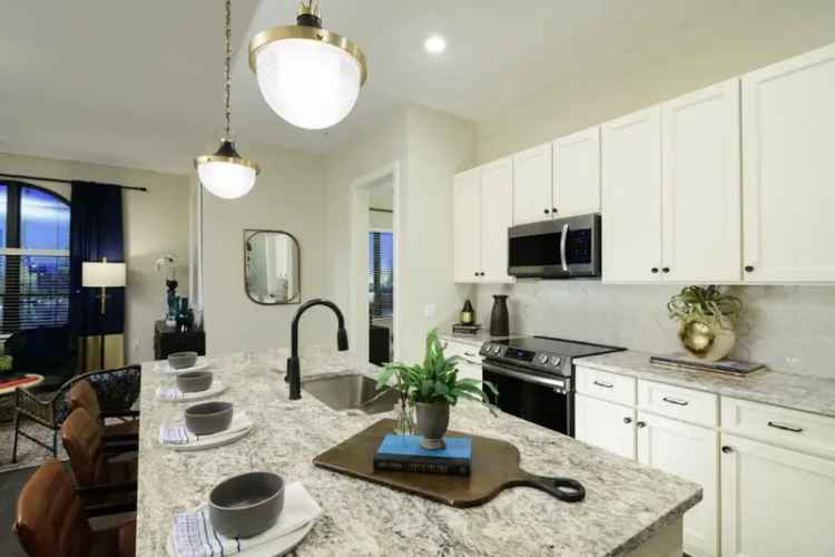 Rent Luxury Apartments in Grandview Heights with Upscale Amenities