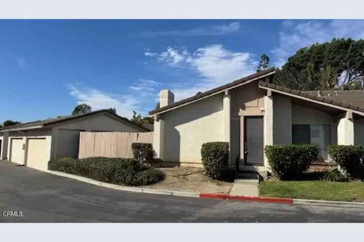 Rent Clean Spacious Two Bedroom Condo in Central Ventura with Fireplace