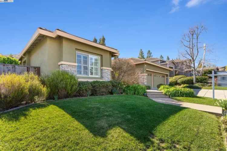 House For Sale in 8019, Kelok Way, Clayton, California