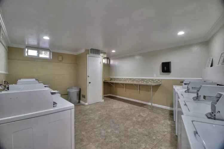 Rent Apartments in Mountain View with Pool and Great Amenities