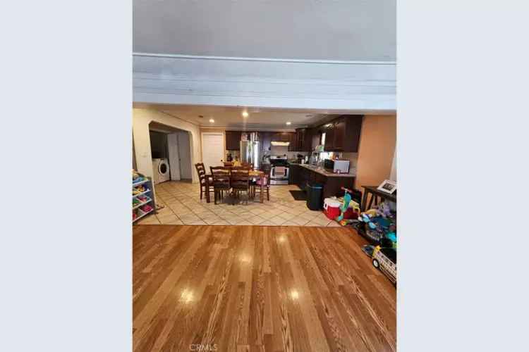 House For Sale in 1353, West 59th Street, Los Angeles, California