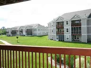 Rent Two Bedroom Condo in Ann Arbor with Pool and Community Amenities