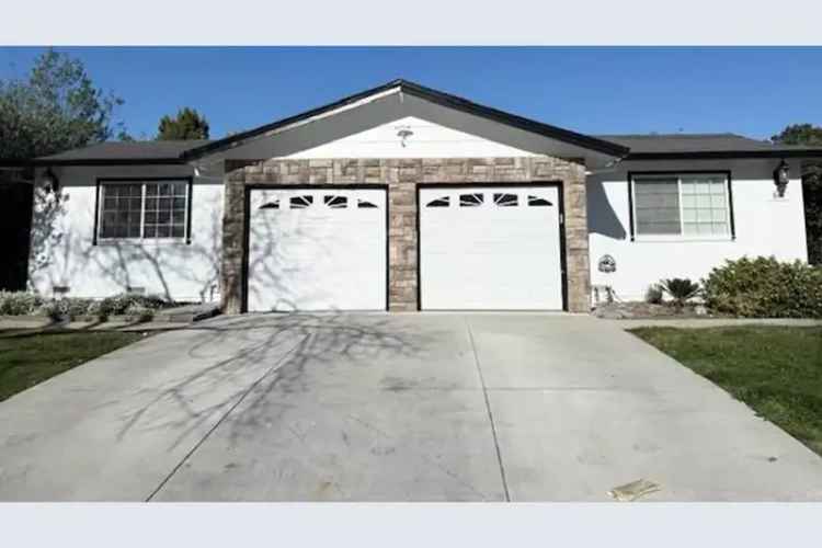 Duplex buy opportunity in Los Gatos with modern features and spacious lot