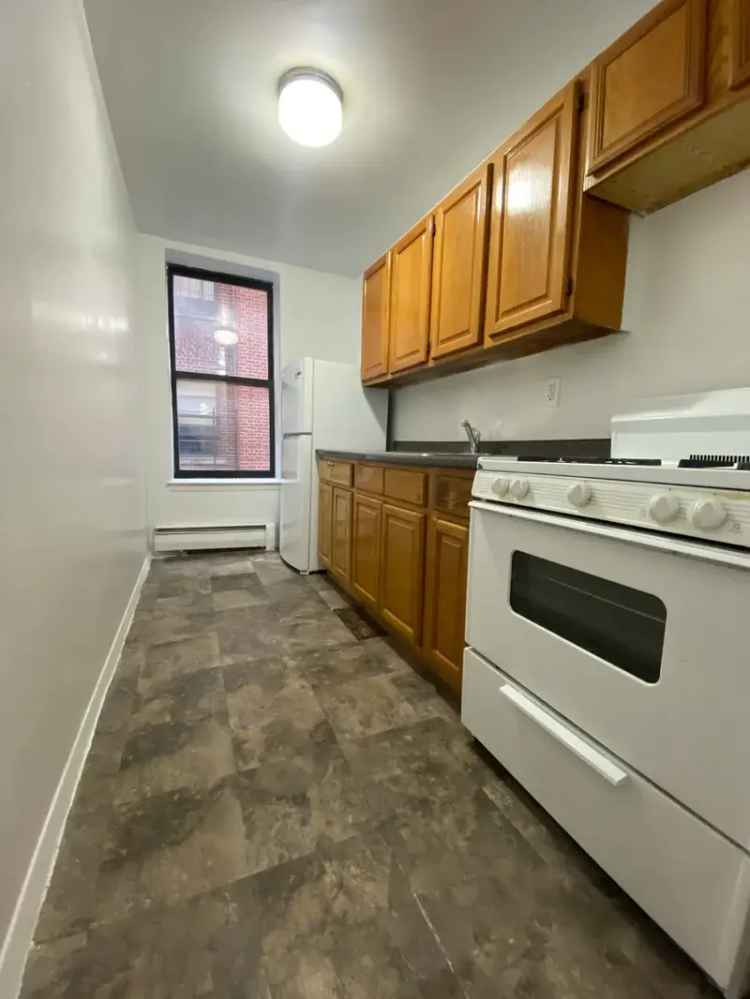 Rent a Brand New Renovated 1 Bedroom Apartment in The Bronx