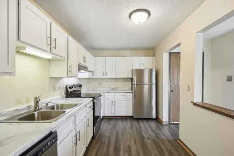 Rent Apartments in Burnsville with Pet Friendly Amenities