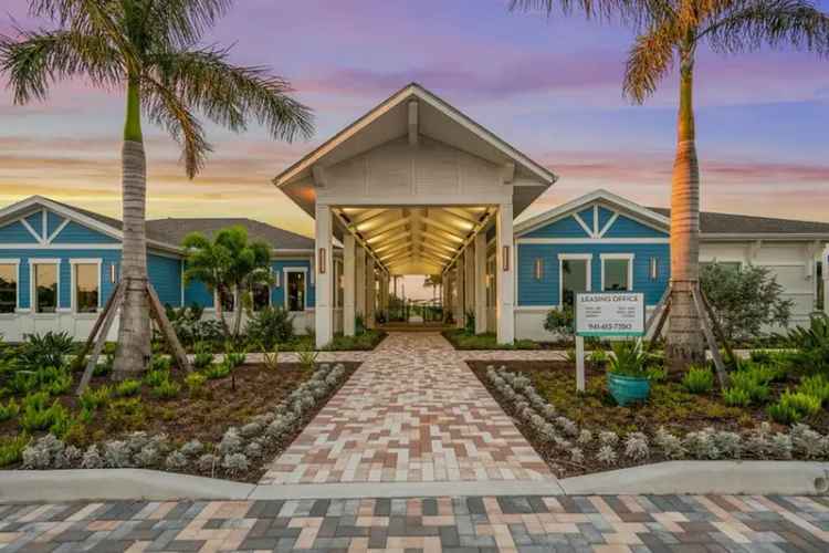 Rent Luxury Apartments in Lakewood Ranch with Stunning Lakeside Views