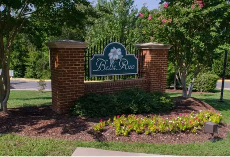 Rent Townhome in Stafford County with Community Amenities