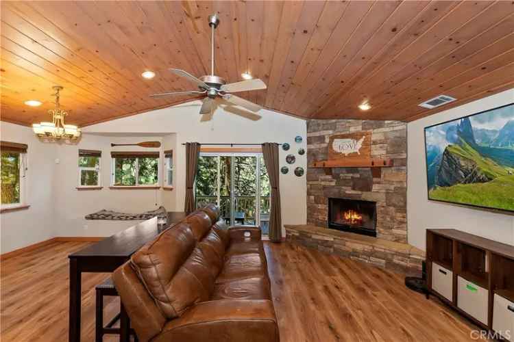 House For Sale in 676, Lake Drive, Lake Arrowhead, California