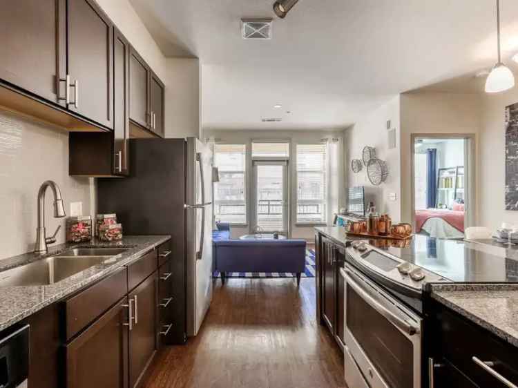 Rent Apartments in Englewood with Modern Amenities Near South Broadway