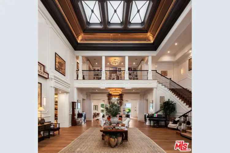 Buy House in Beverly Hills with Magnificent Views and Luxurious Amenities