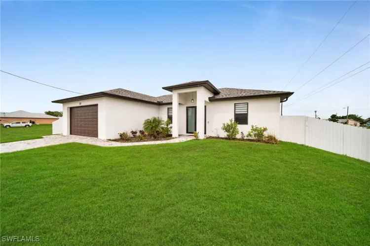 House For Sale in 533, Northeast 15th Terrace, Cape Coral, Florida