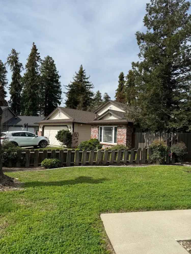 Home for Rent with Pool in Turlock California Spacious 4 Bedrooms