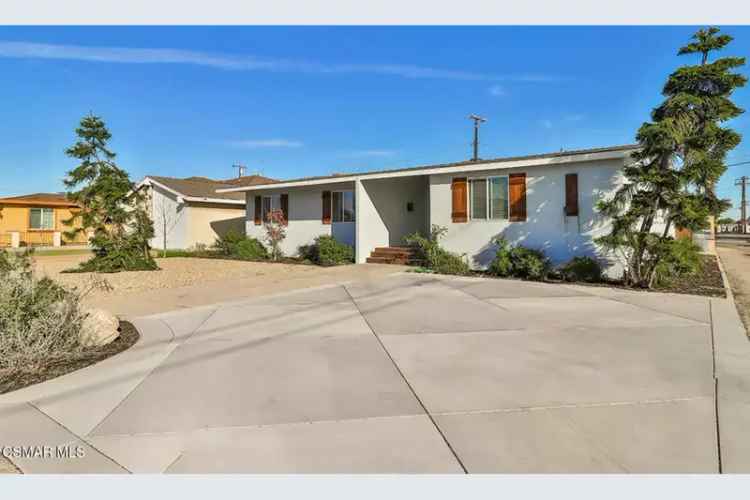 Buy Single Story Home in Oxnard with Spacious Backyard and Modern Amenities