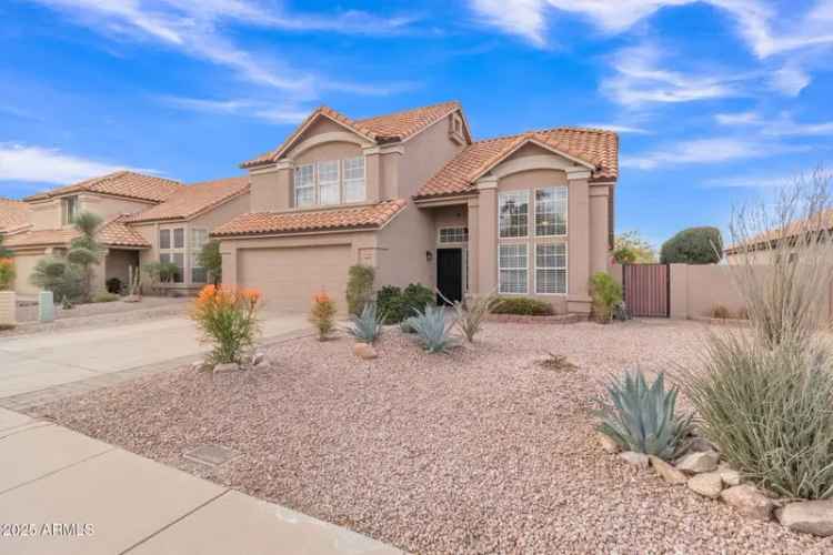 Buy Golf Course Home with 3 Bedrooms and Pool in Red Mountain Ranch