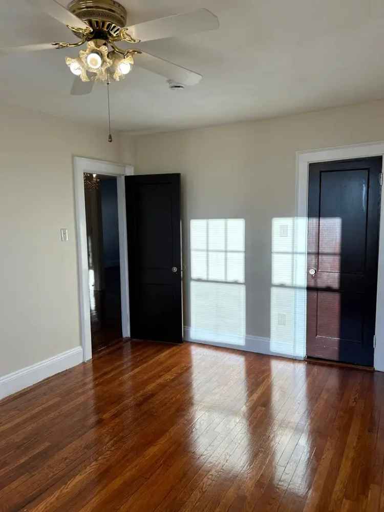 Rent Spacious Apartment Unit in Boston with Great Amenities