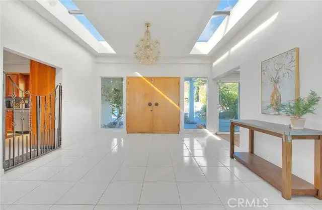 House For Sale in 700, Via Santa Catarina, Claremont, California