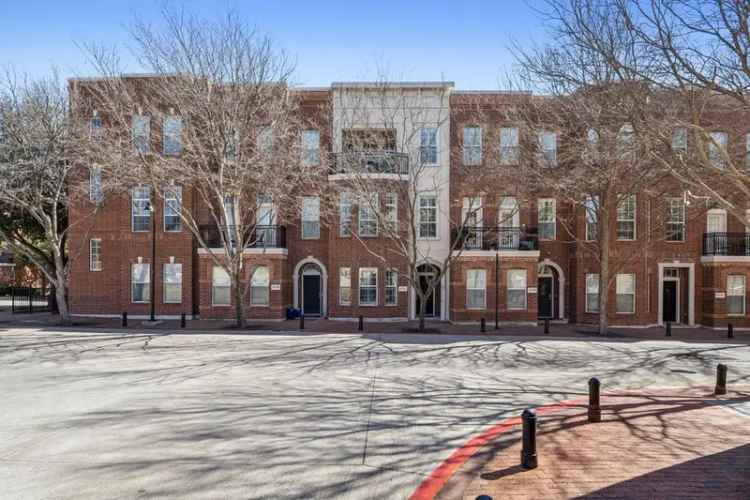 Luxury townhome for sale in Addison Circle with park views