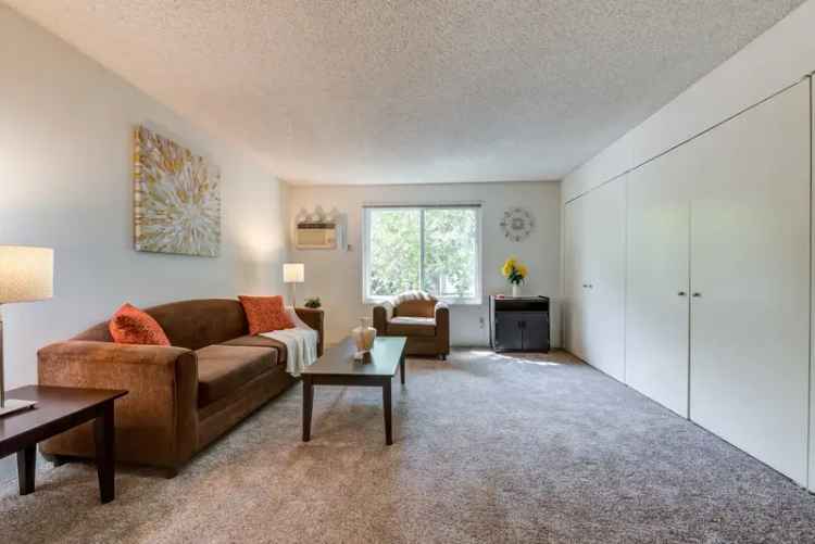 Rent Charming Studio and Two Bedroom Apartments in Studio City