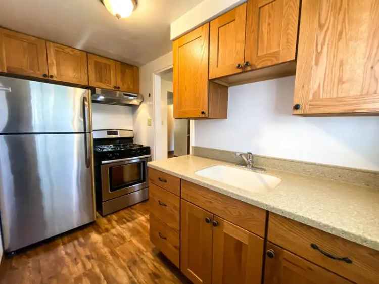 Rent Apartments in Pittsburgh with Premium Finishes and Amenities