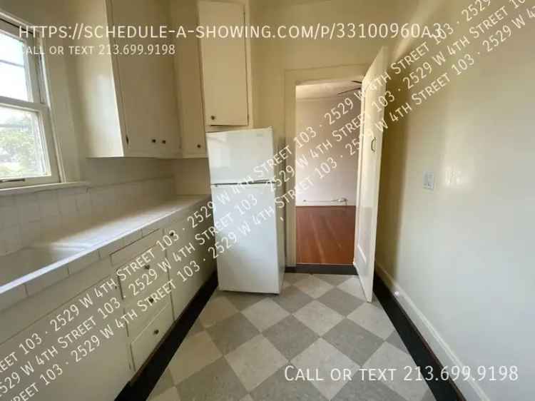 Rent Spacious Studio Apartment Near Silver Lake with Full Kitchen