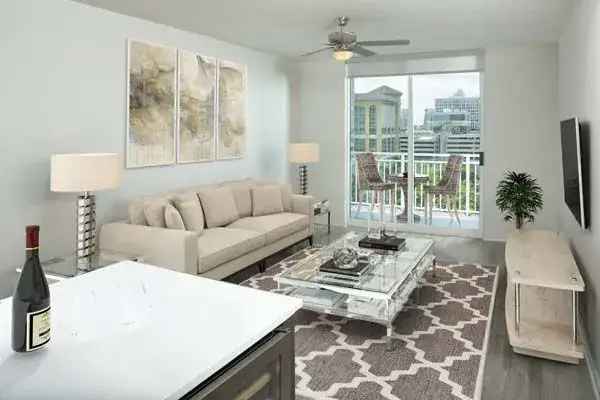 Rent Apartments in Downtown Fort Lauderdale with Stylish Features