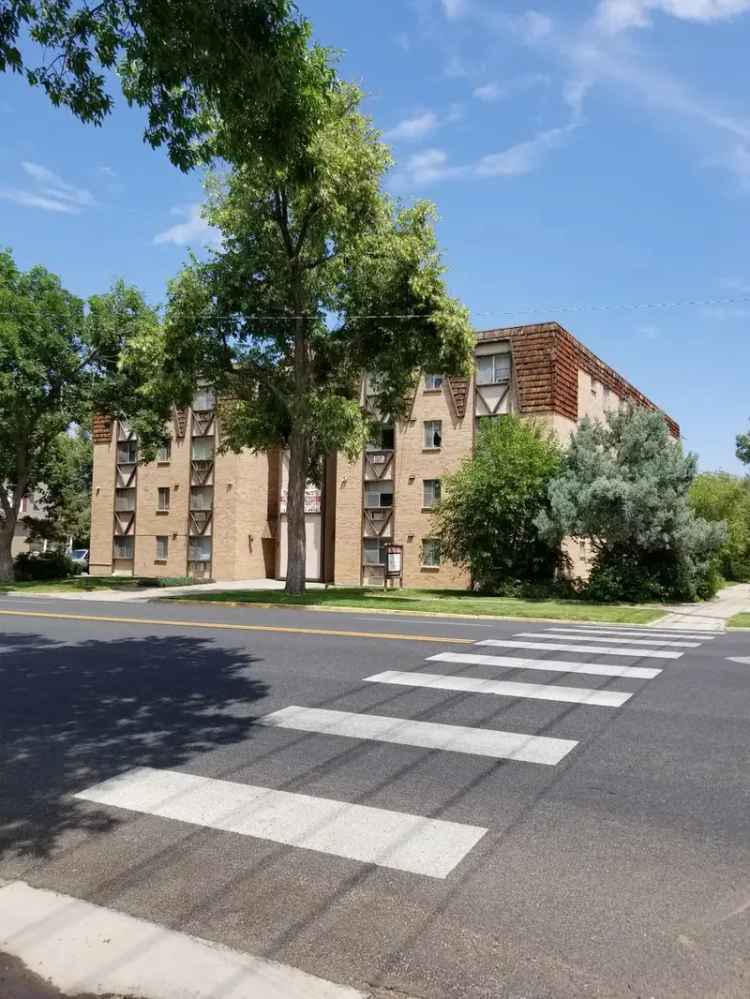 Rent Campus Park Apartments Near The University of Northern Colorado