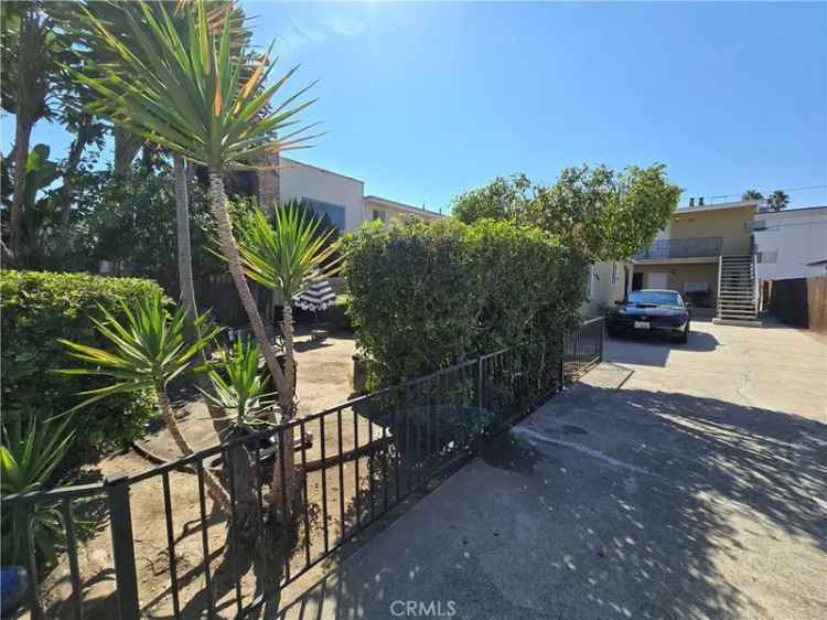 House For Sale in 5915, Hazeltine Avenue, Los Angeles, California