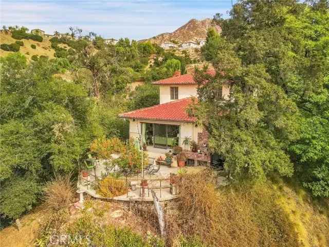 House For Sale in Los Angeles, California