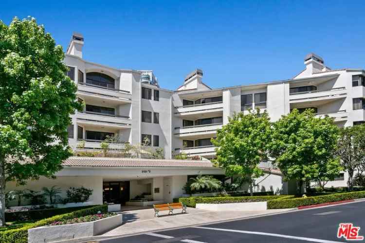 House For Sale in 2131, Century Park Lane, Los Angeles, California