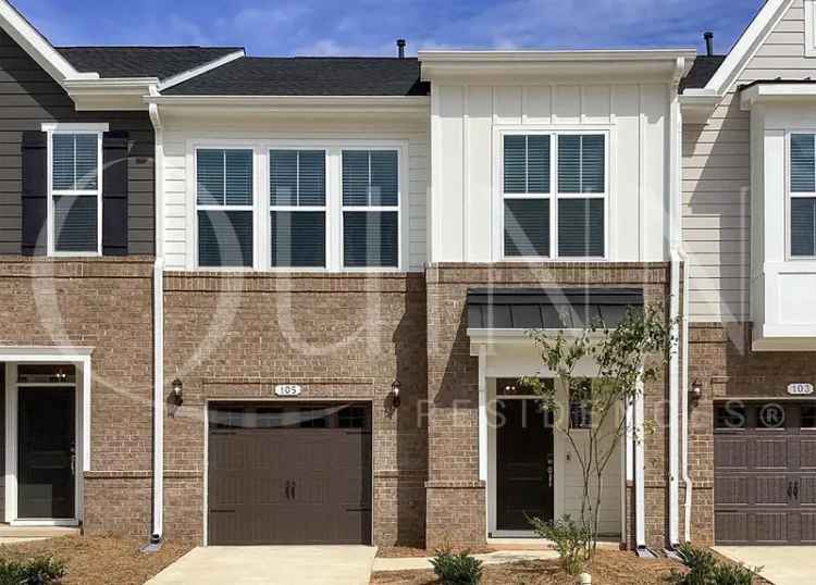 Rent Apartments in Holly Springs with Amenities and Modern Finishes