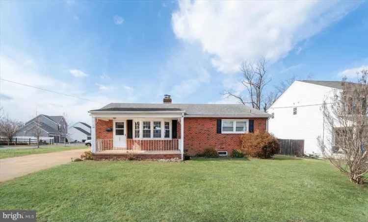 House For Sale in 27, North Purdue Avenue, Wilmington Manor, Delaware