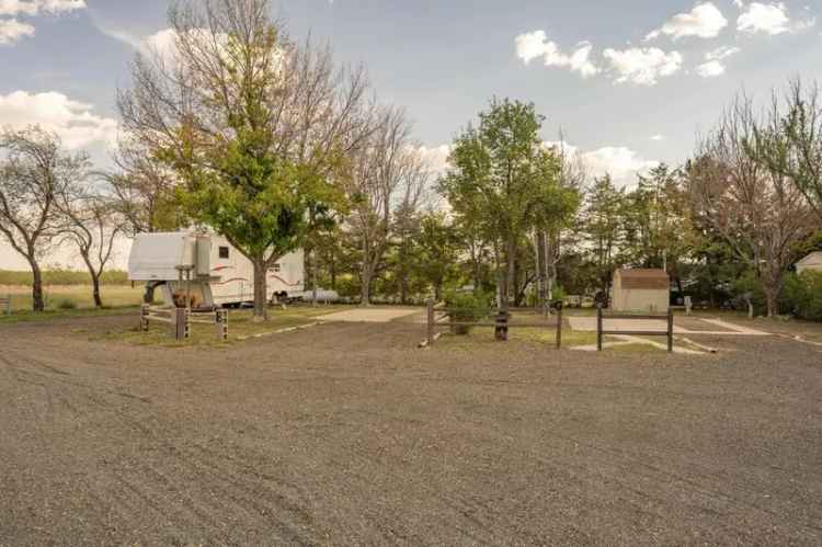 Mobile home park for rent near Amarillo with mature landscaping and amenities