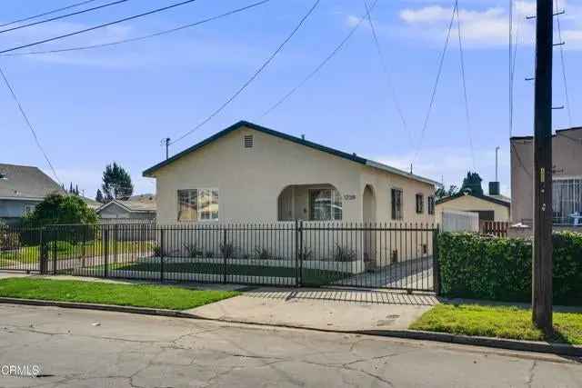 House For Sale in 1238, East 78th Street, Los Angeles, California