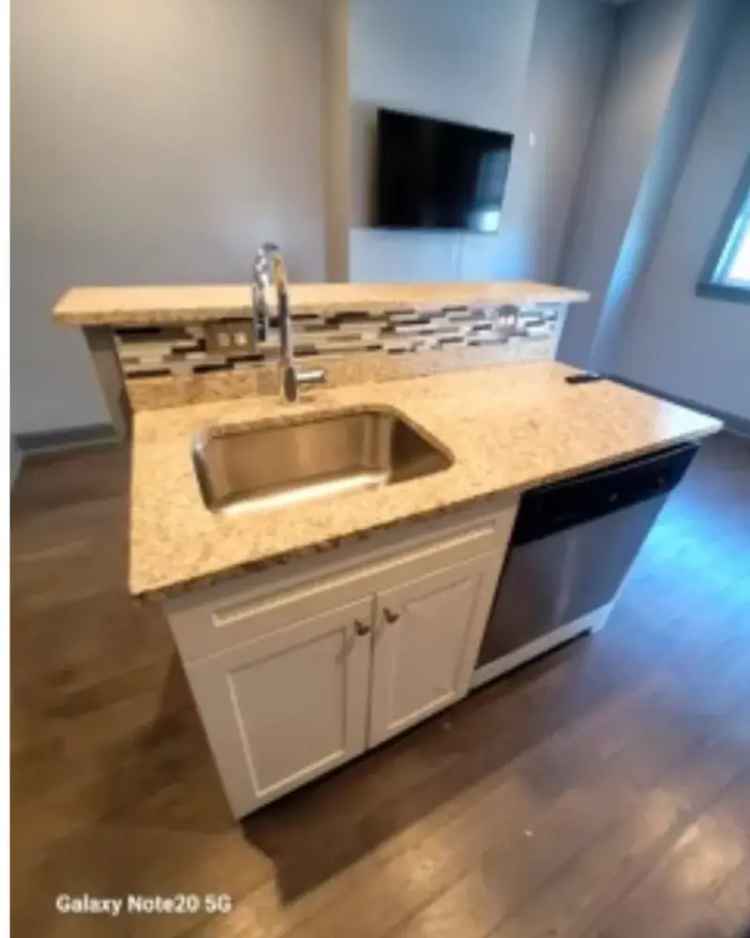 Rent Modern Apartment in Prime Philly Location with Stylish Amenities