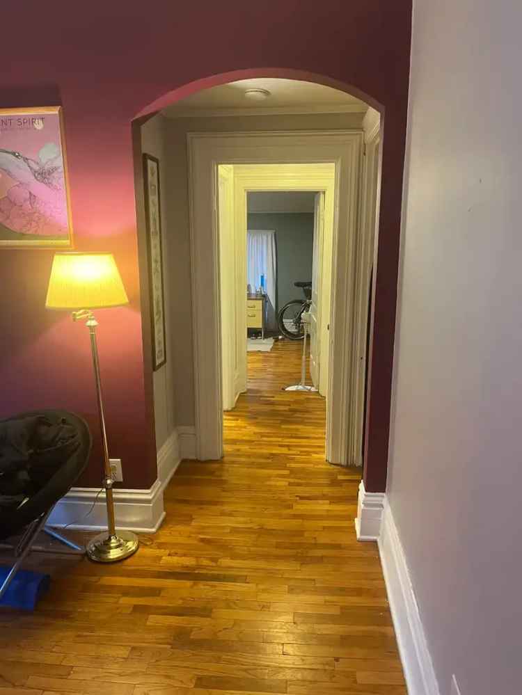 Rent Spacious 1 Bedroom Apartment near Downtown Grand Rapids