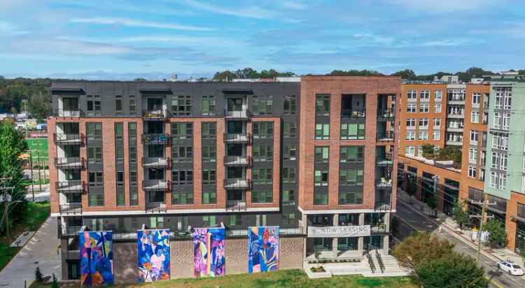 Rent Apartments in Downtown Durham with Scenic Park Views